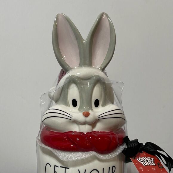 Rae Dunn Buggs Bunny Mug with Topper NWT - Picture 3 of 9